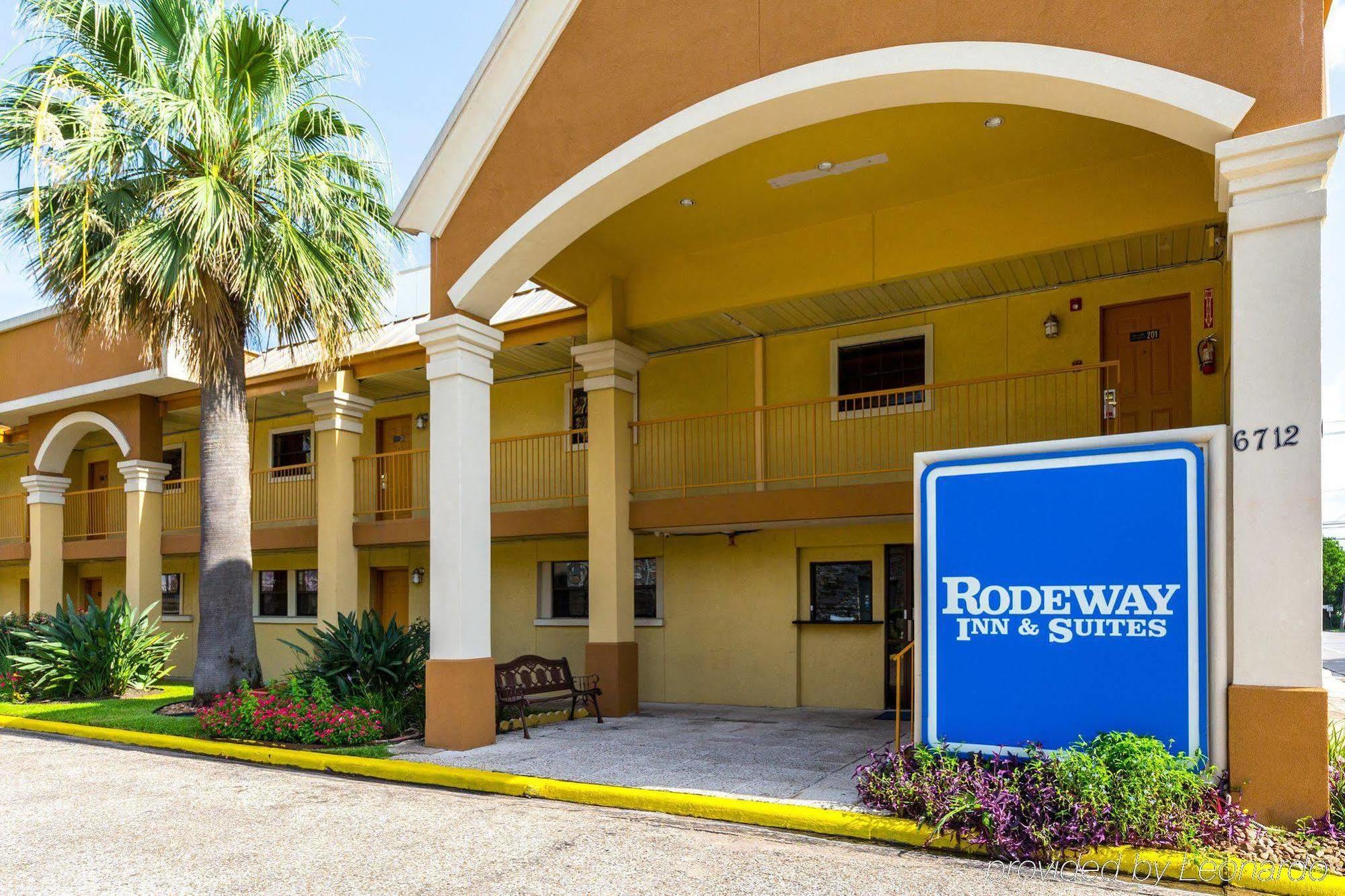 Rodeway Inn & Suites Houston Near Medical Center Exterior photo